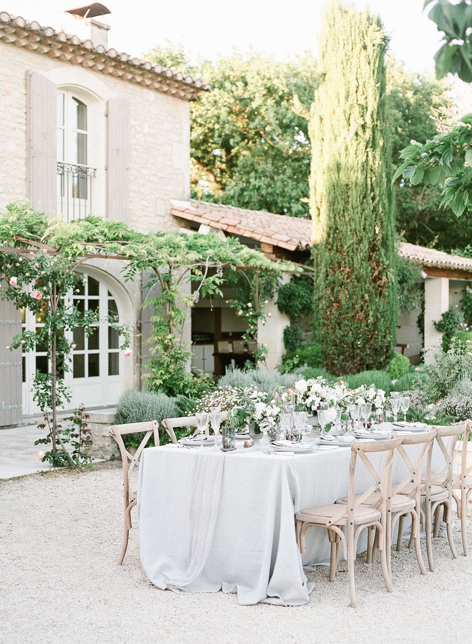 mariage-intimate-dinner-st-remy-provence-anniversary-wedding-designer-white-natural-stylist8
